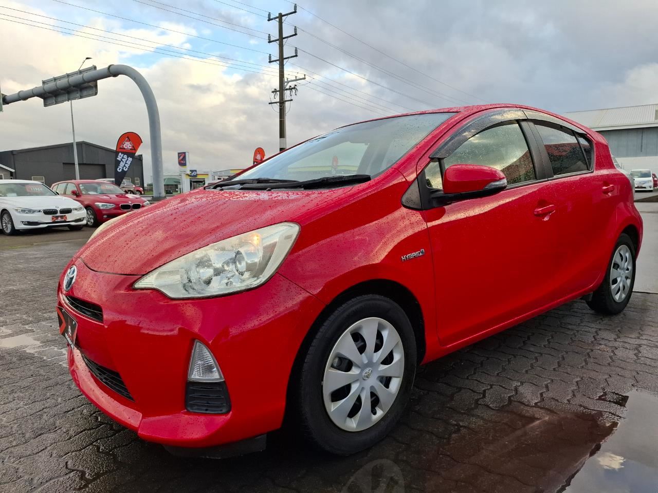 Vehicle image 3