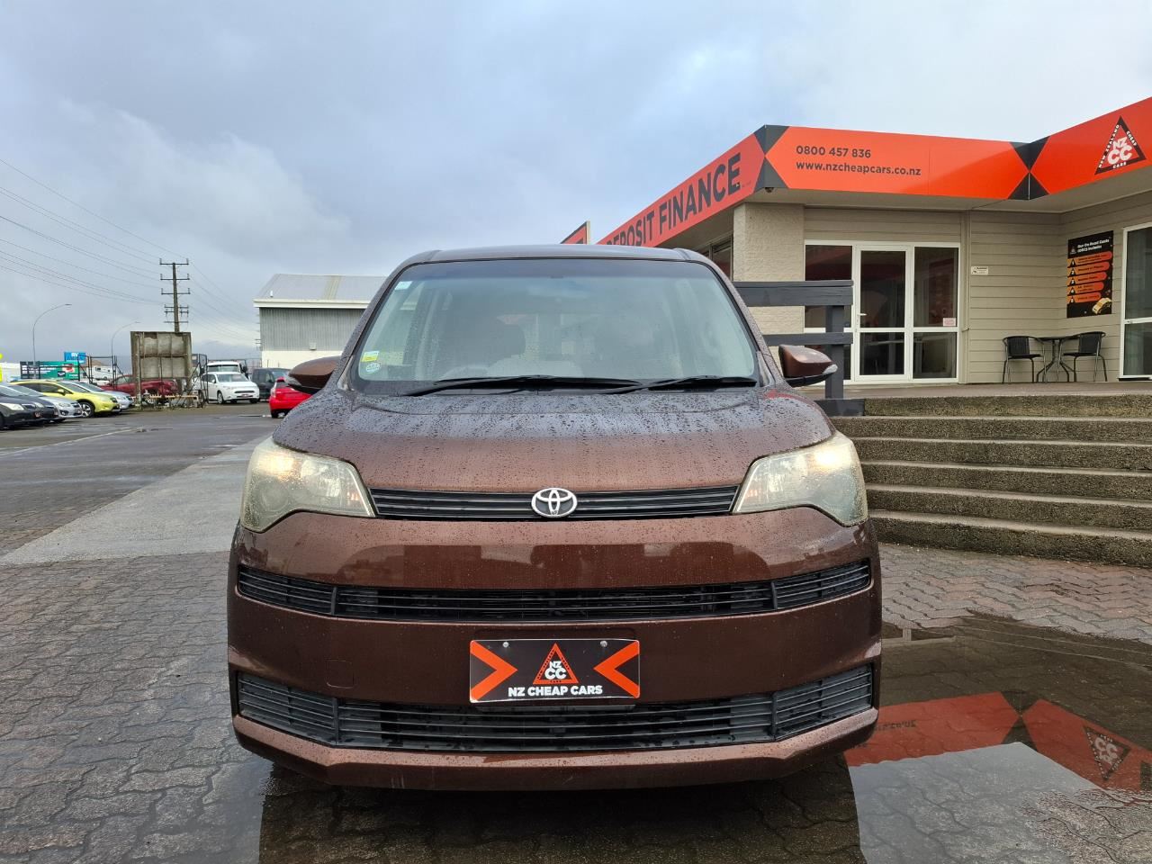 Vehicle image 2