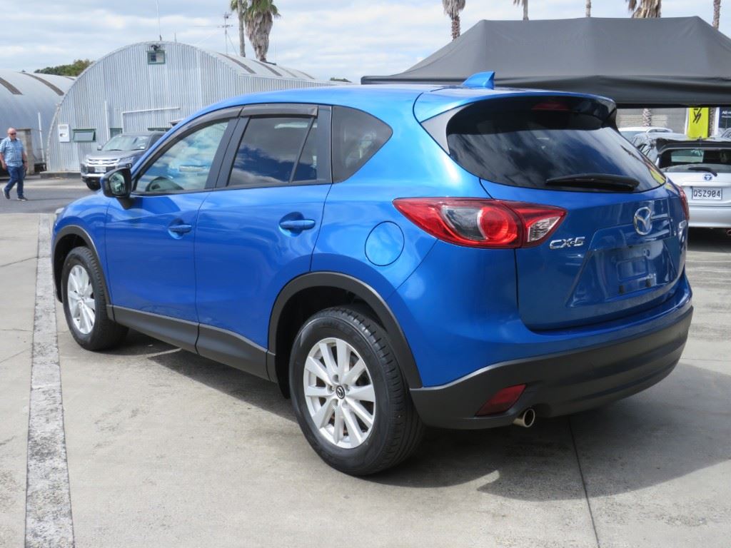 Vehicle image 5