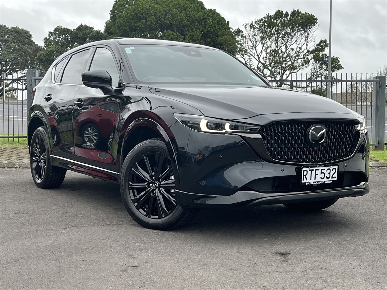 Vehicle image 3
