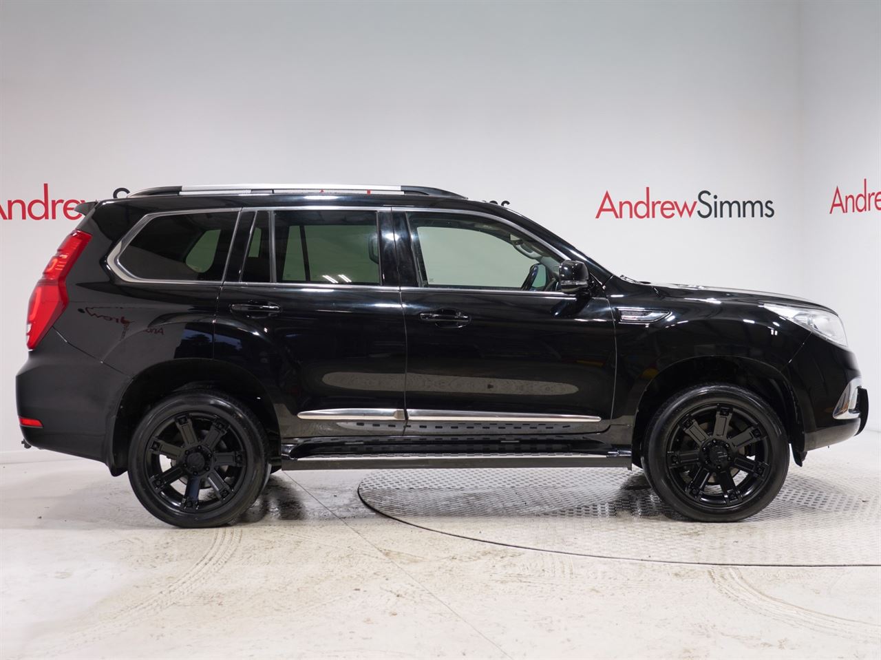 Vehicle image 3