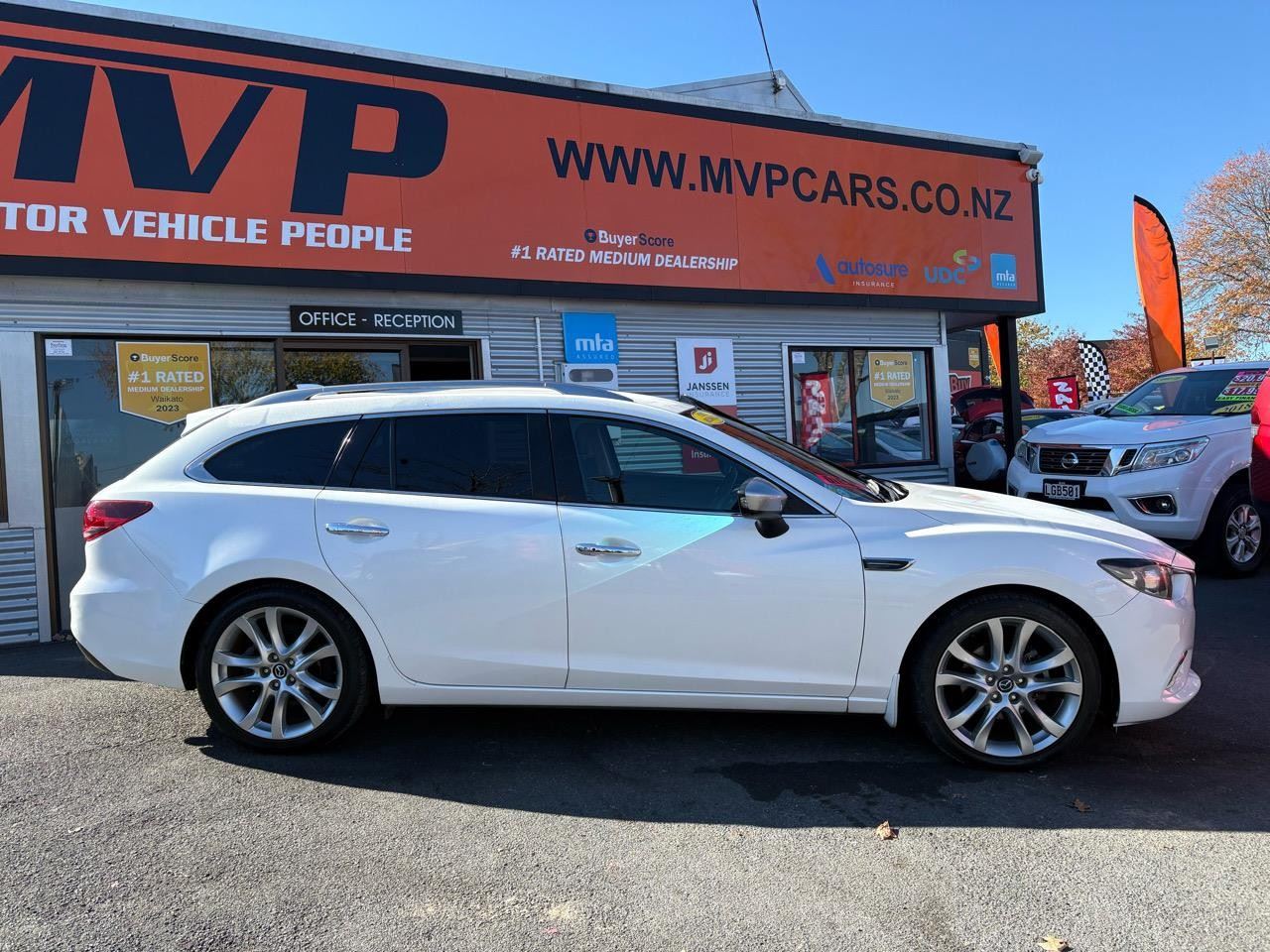 Vehicle image 3