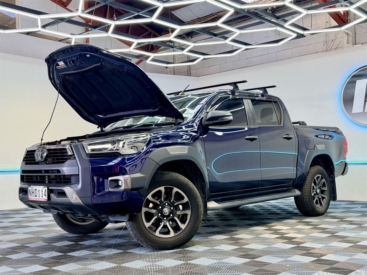 Vehicle image 3