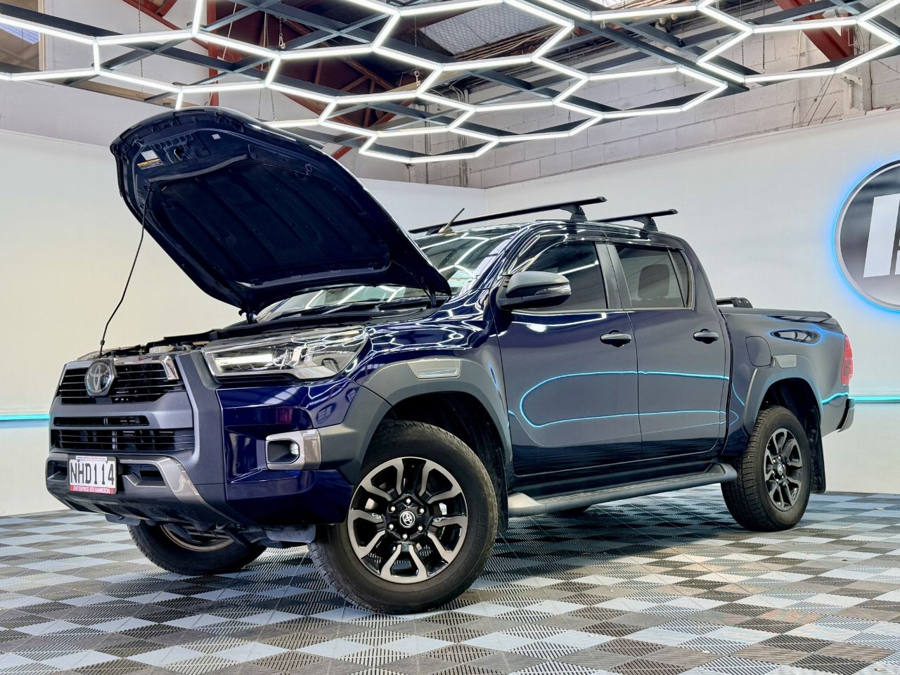 Vehicle image 3