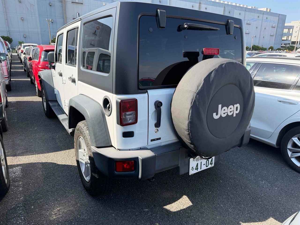 Vehicle image 3