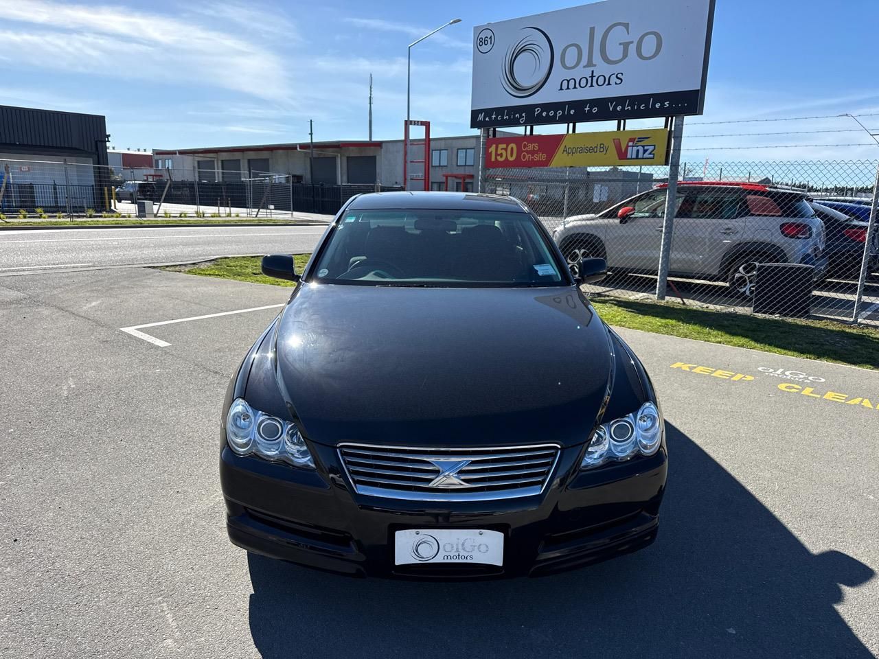 Vehicle image 3