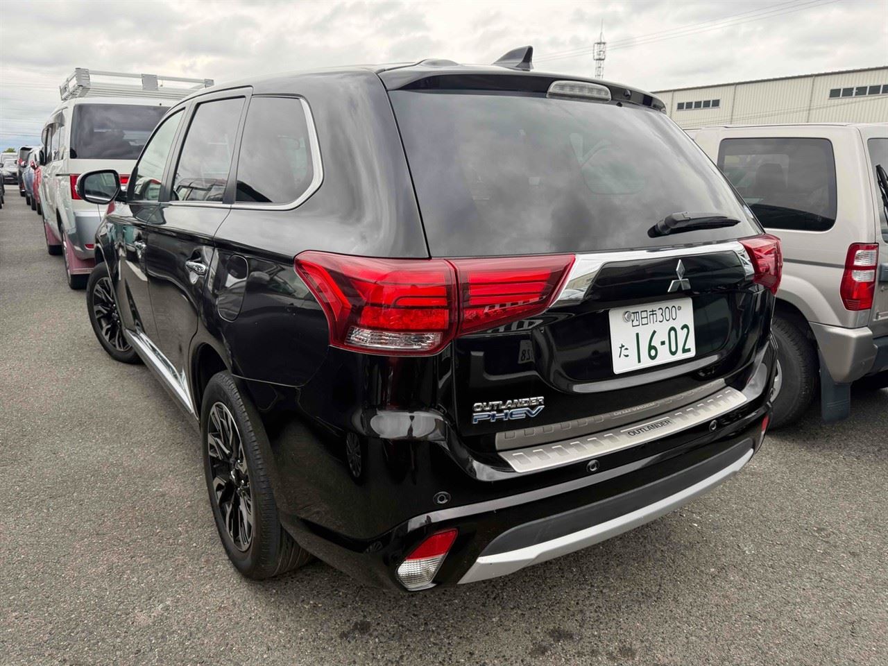 Vehicle image 2