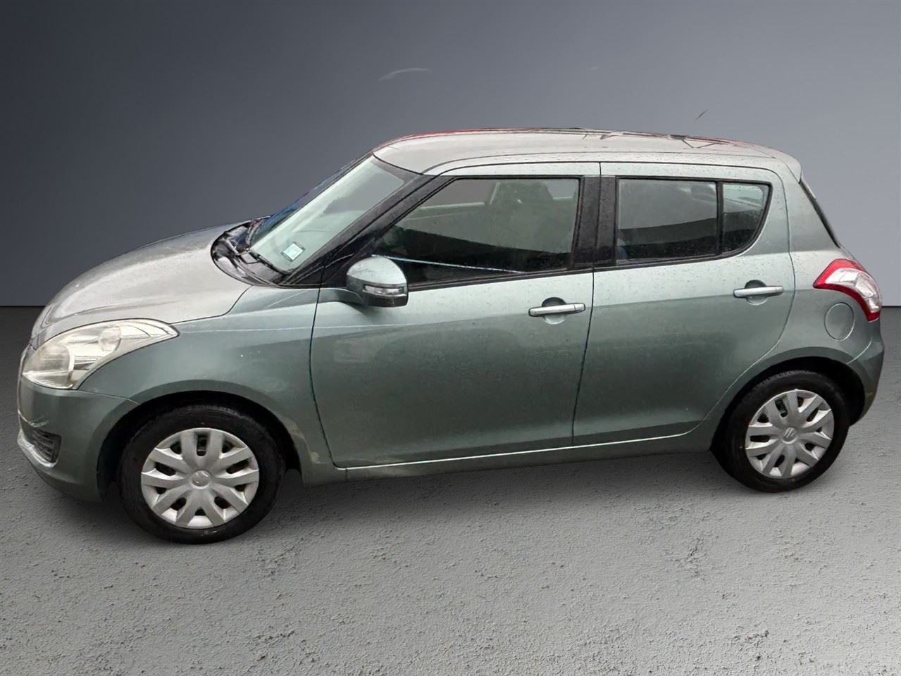 Vehicle image 3