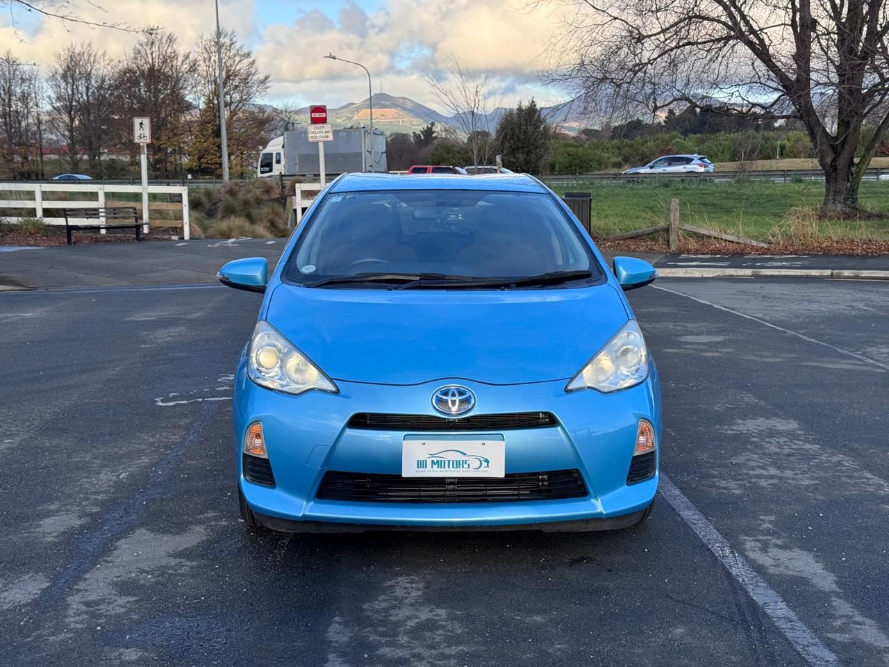 Vehicle image 2