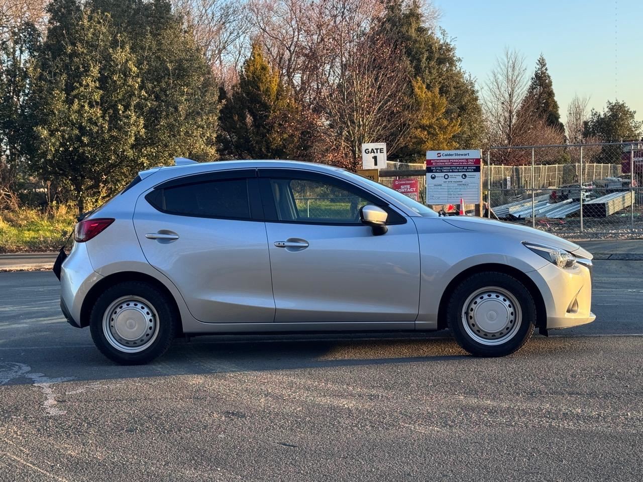 Vehicle image 4