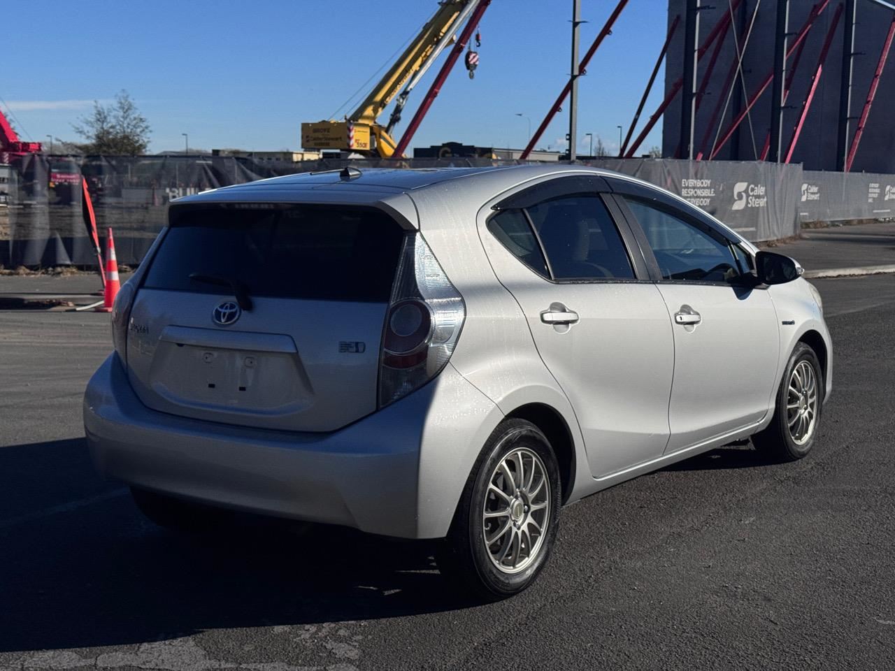 Vehicle image 5