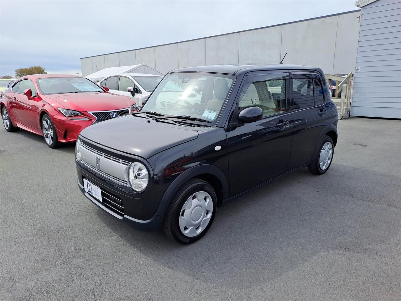Vehicle image 3