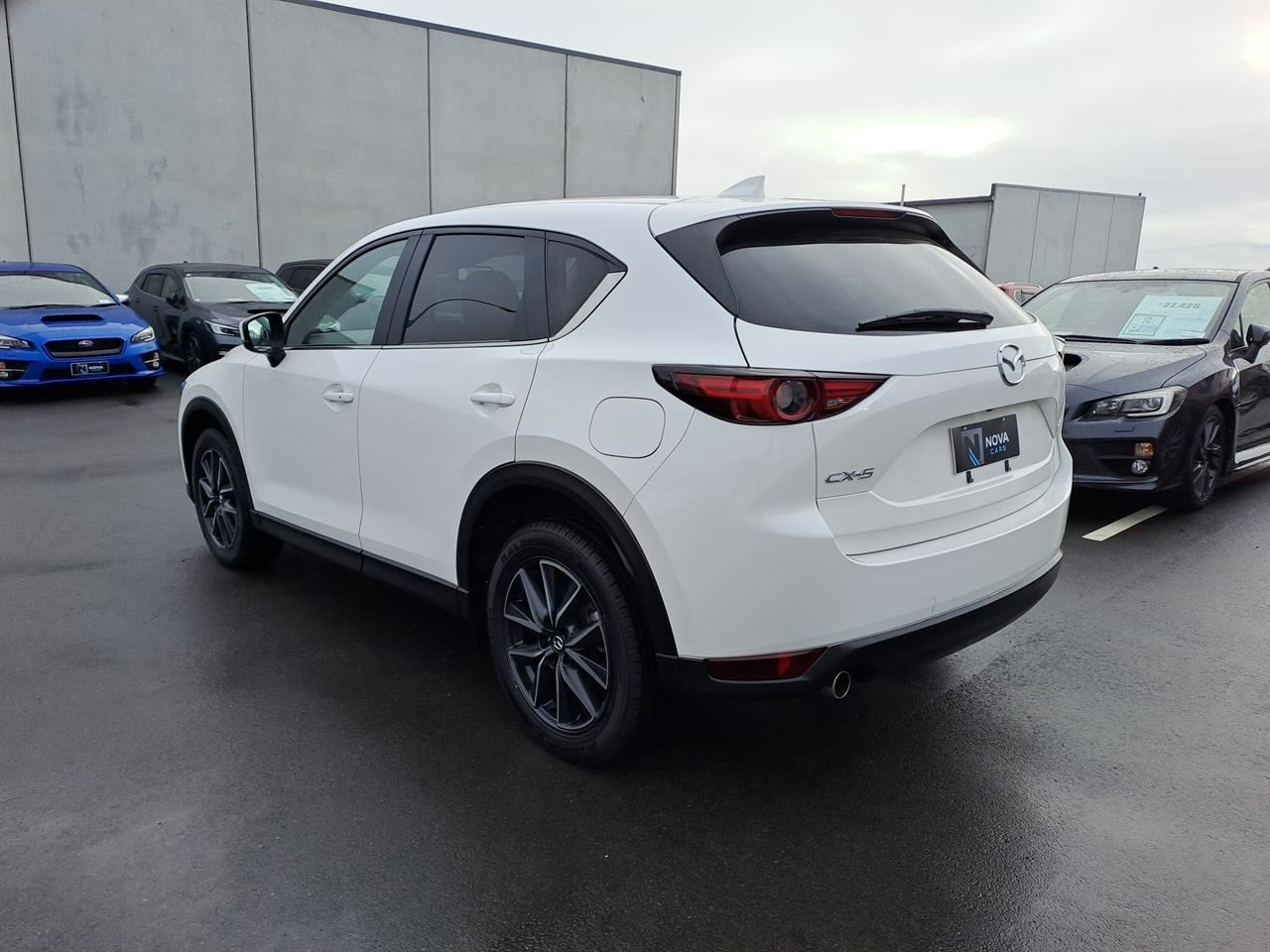 Vehicle image 5
