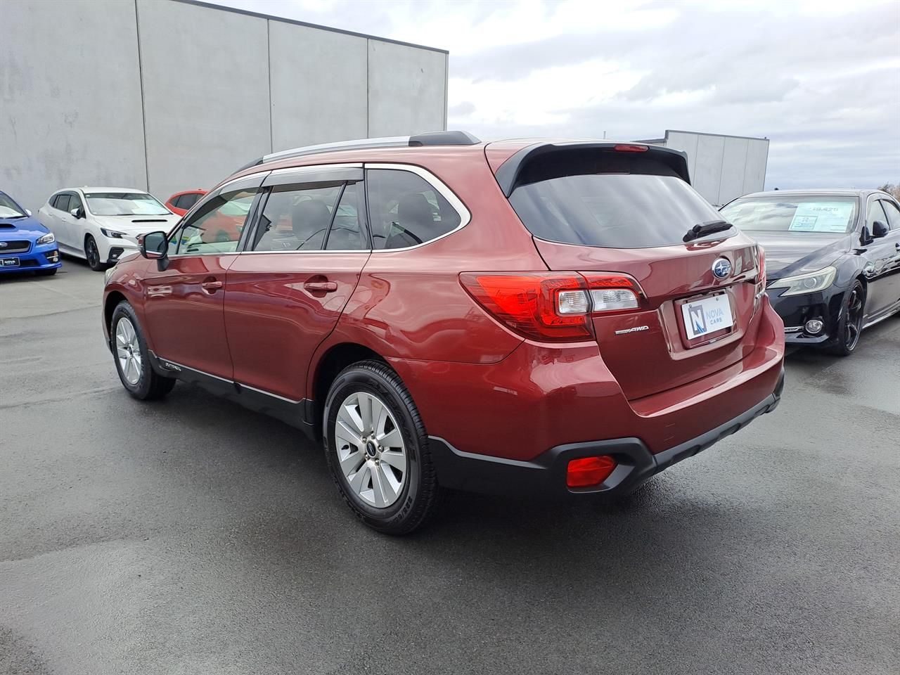 Vehicle image 5
