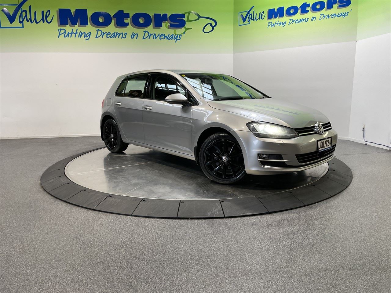 Vehicle image 1