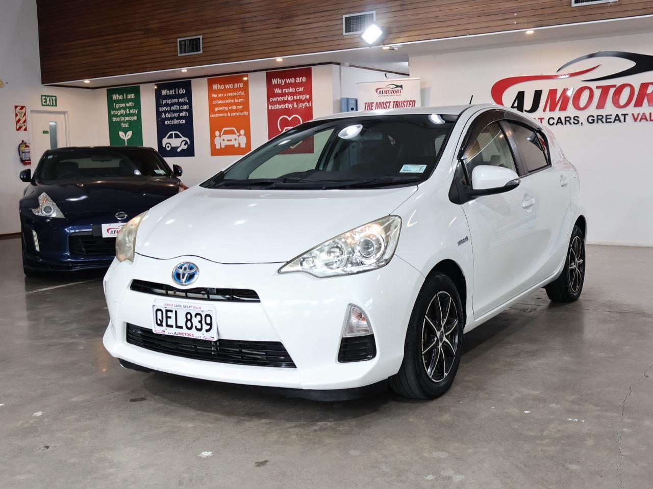 Vehicle image 3