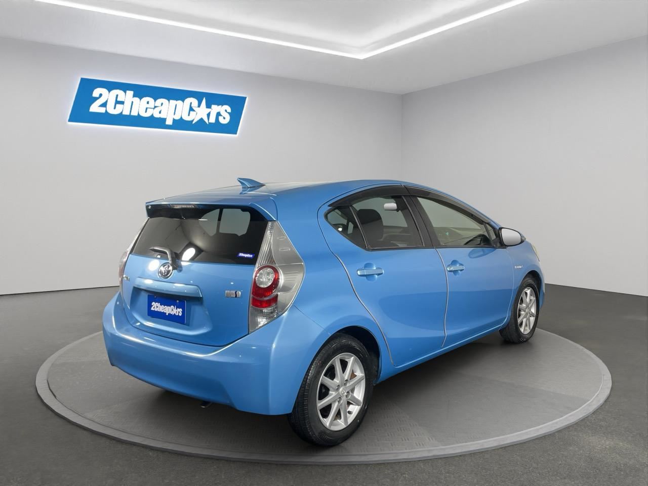Vehicle image 5