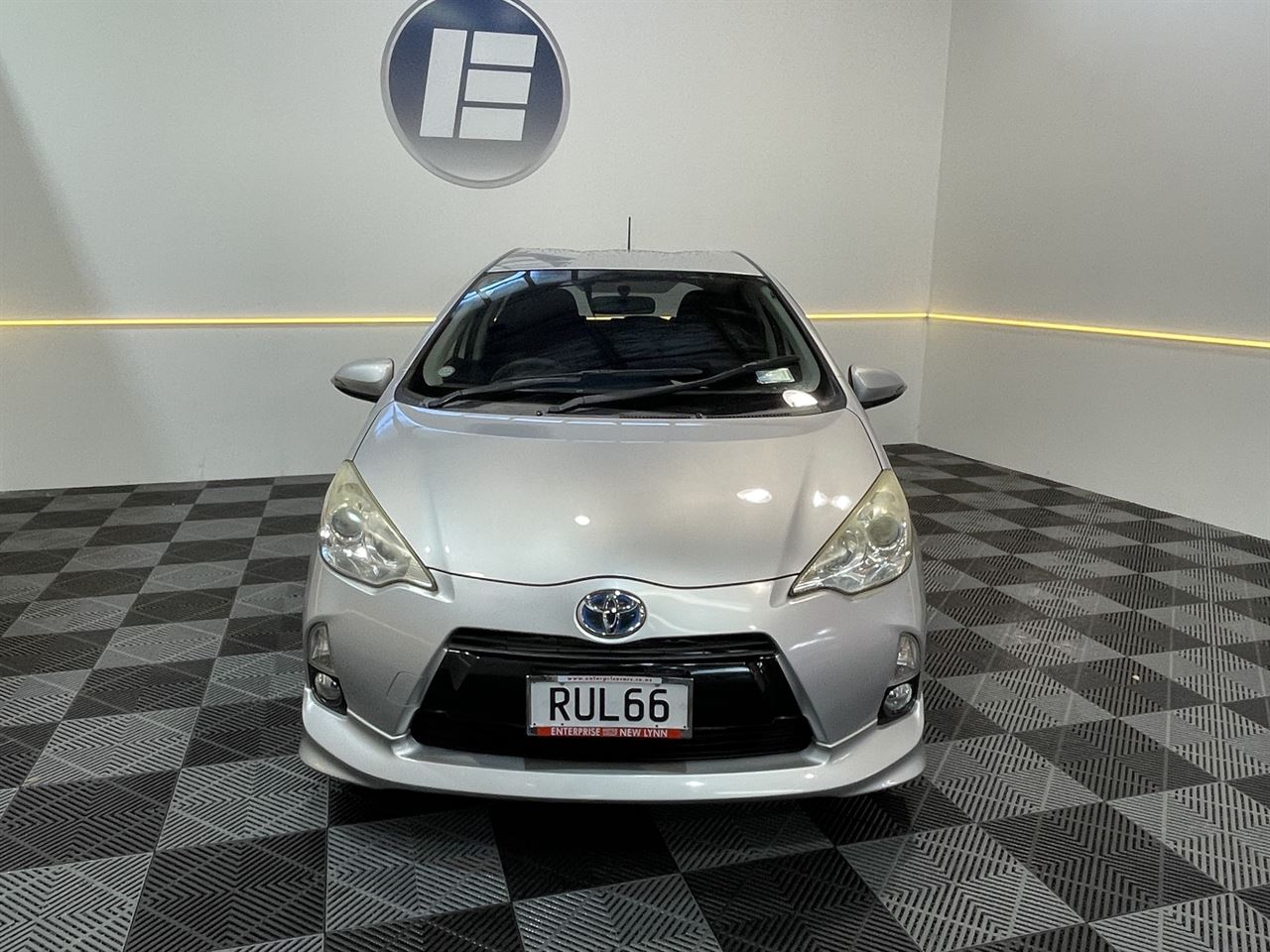 Vehicle image 2