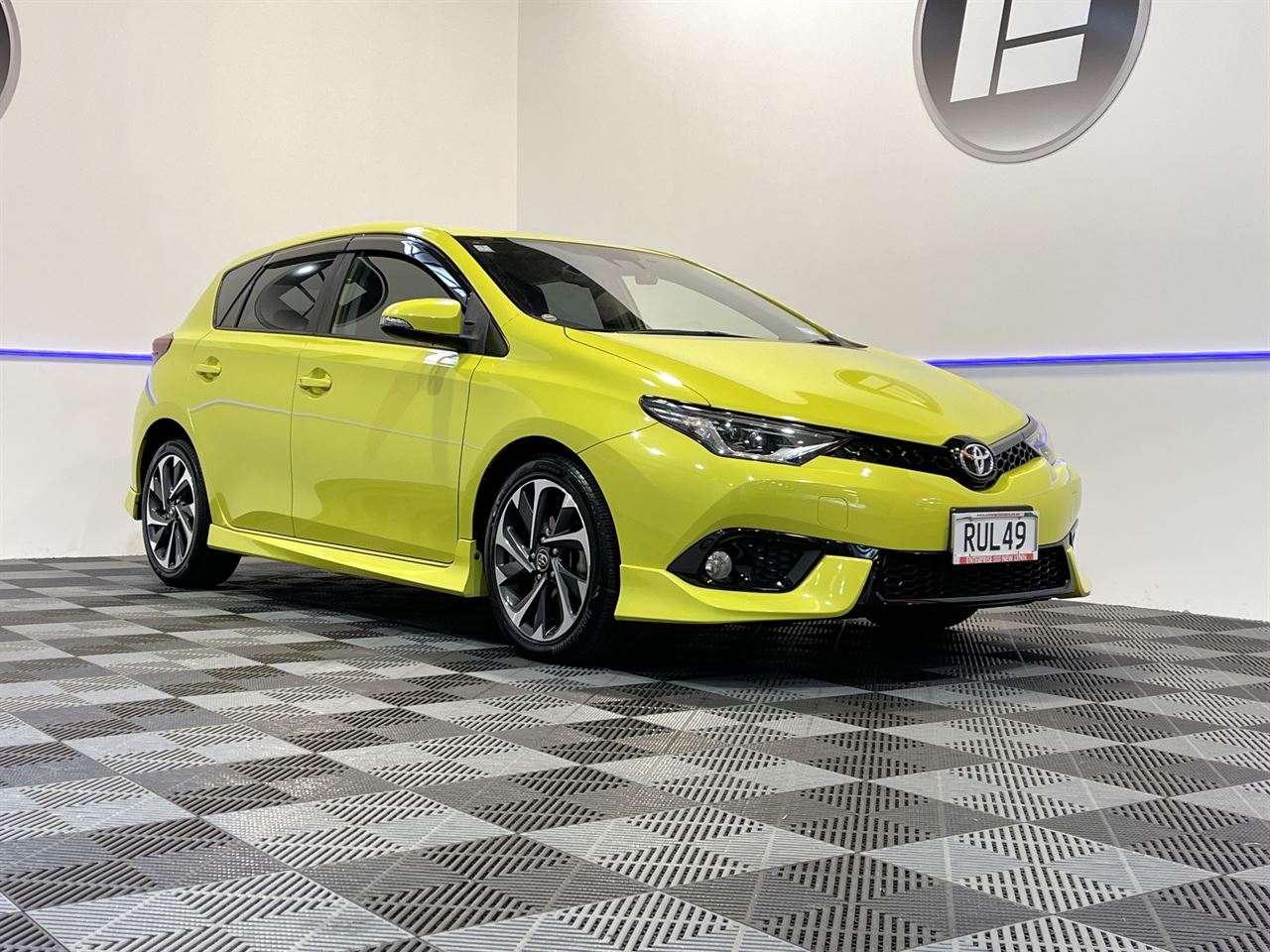 Vehicle image 1