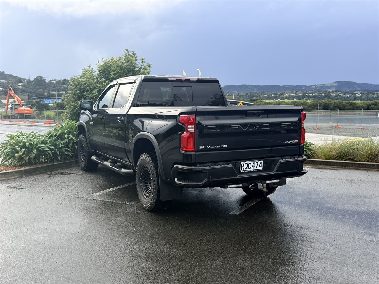 Vehicle image 5