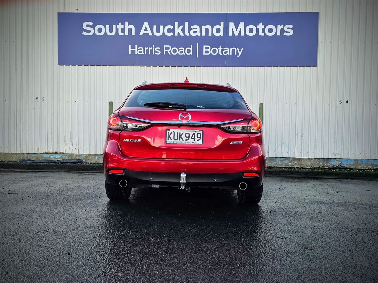 Vehicle image 5