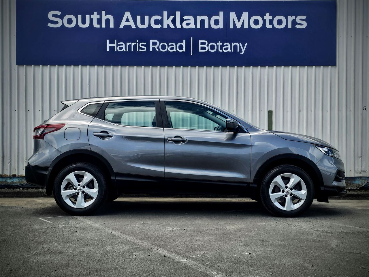 Vehicle image 2