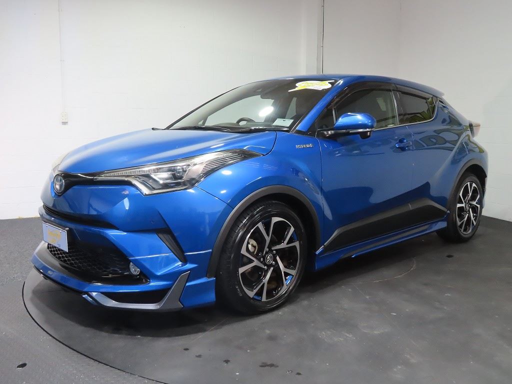 Vehicle image 3