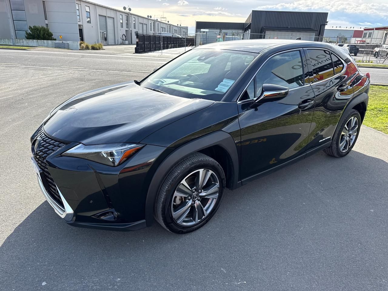 Vehicle image 4