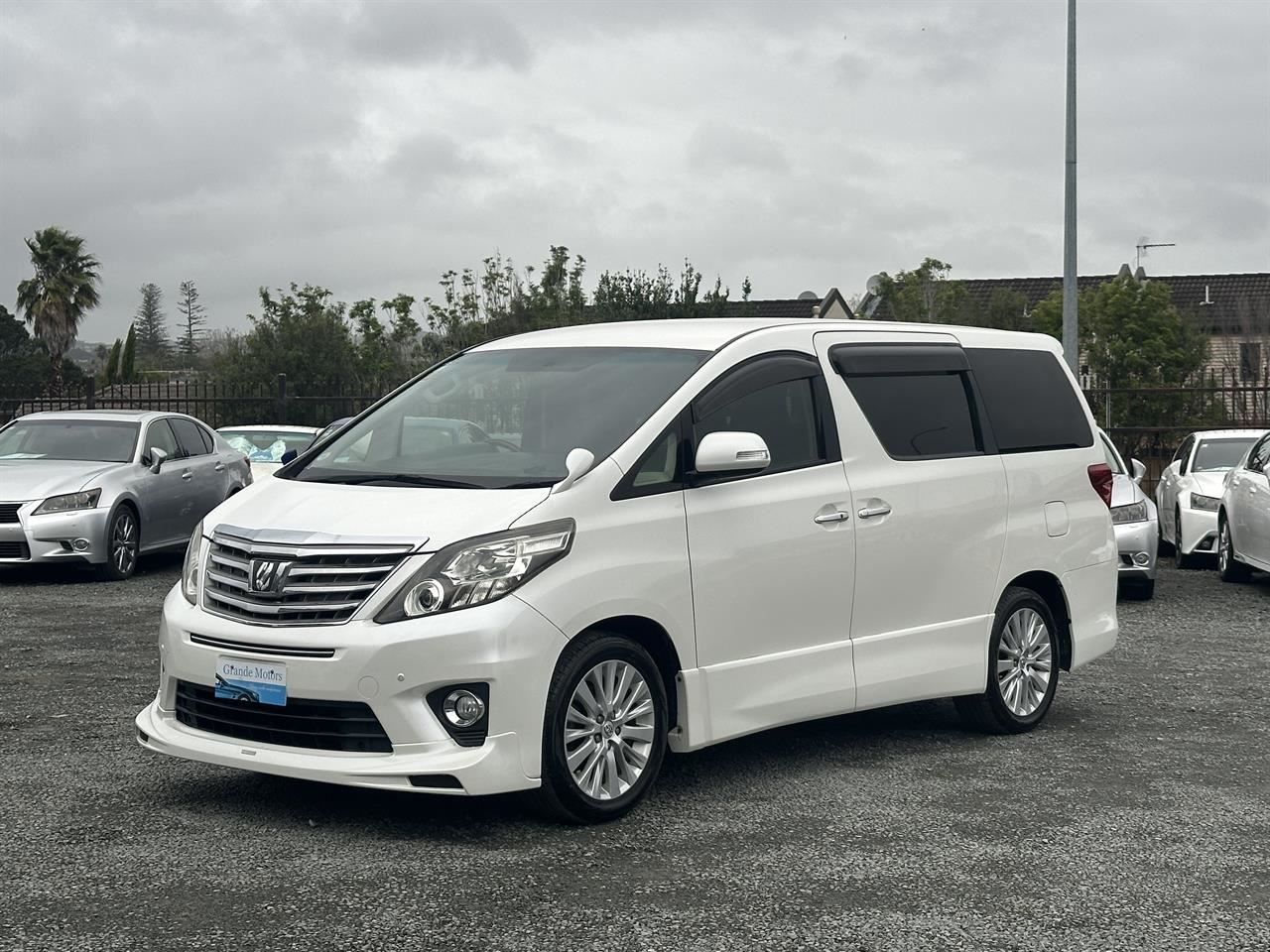 Vehicle image 3