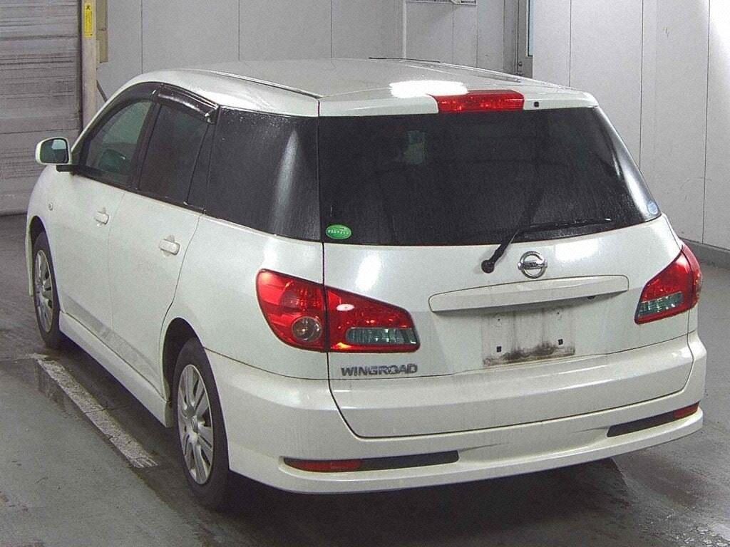 Vehicle image 3