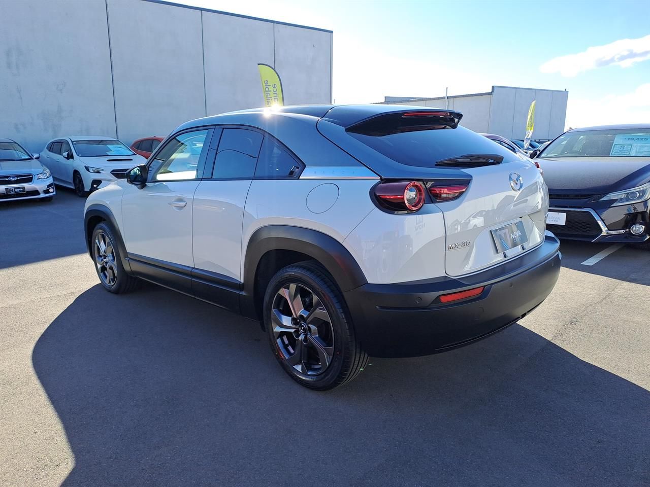 Vehicle image 5