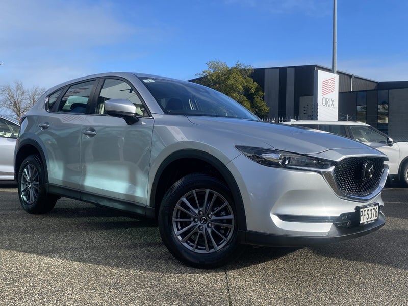 Vehicle image 5