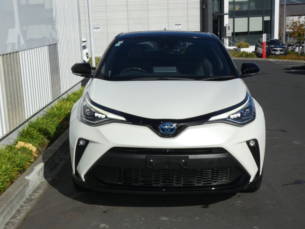 Vehicle image 3