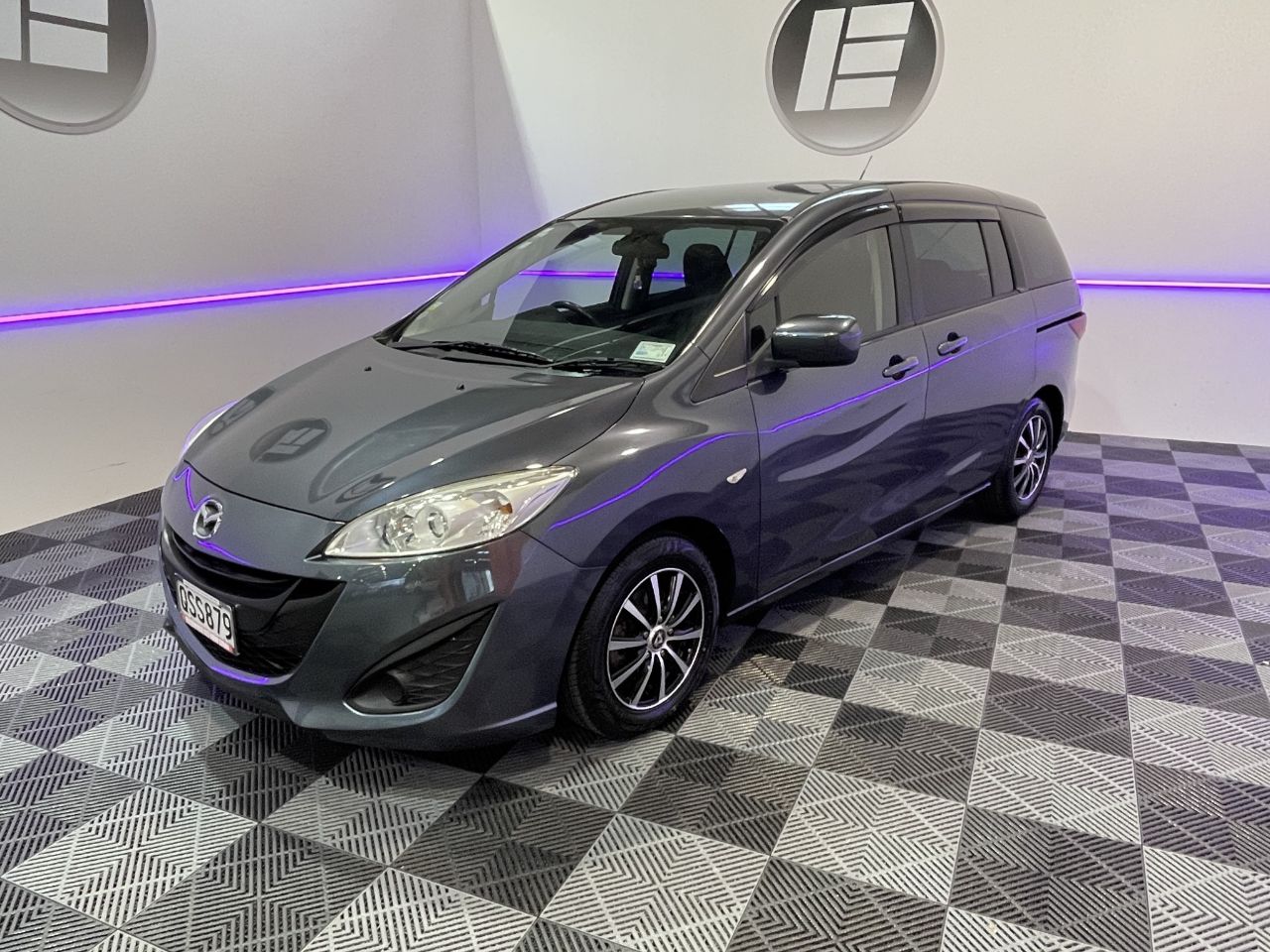 Vehicle image 3