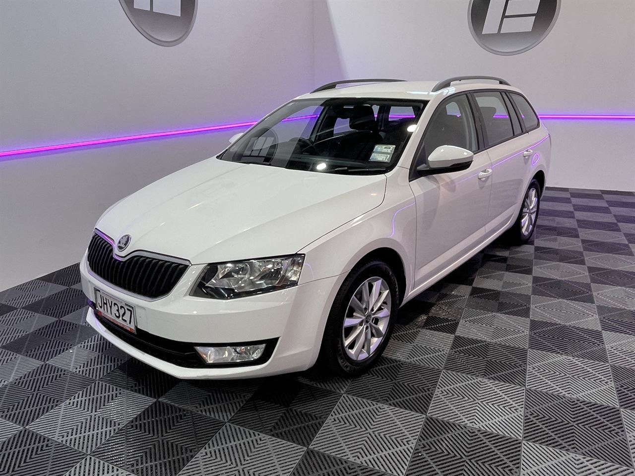 Vehicle image 3