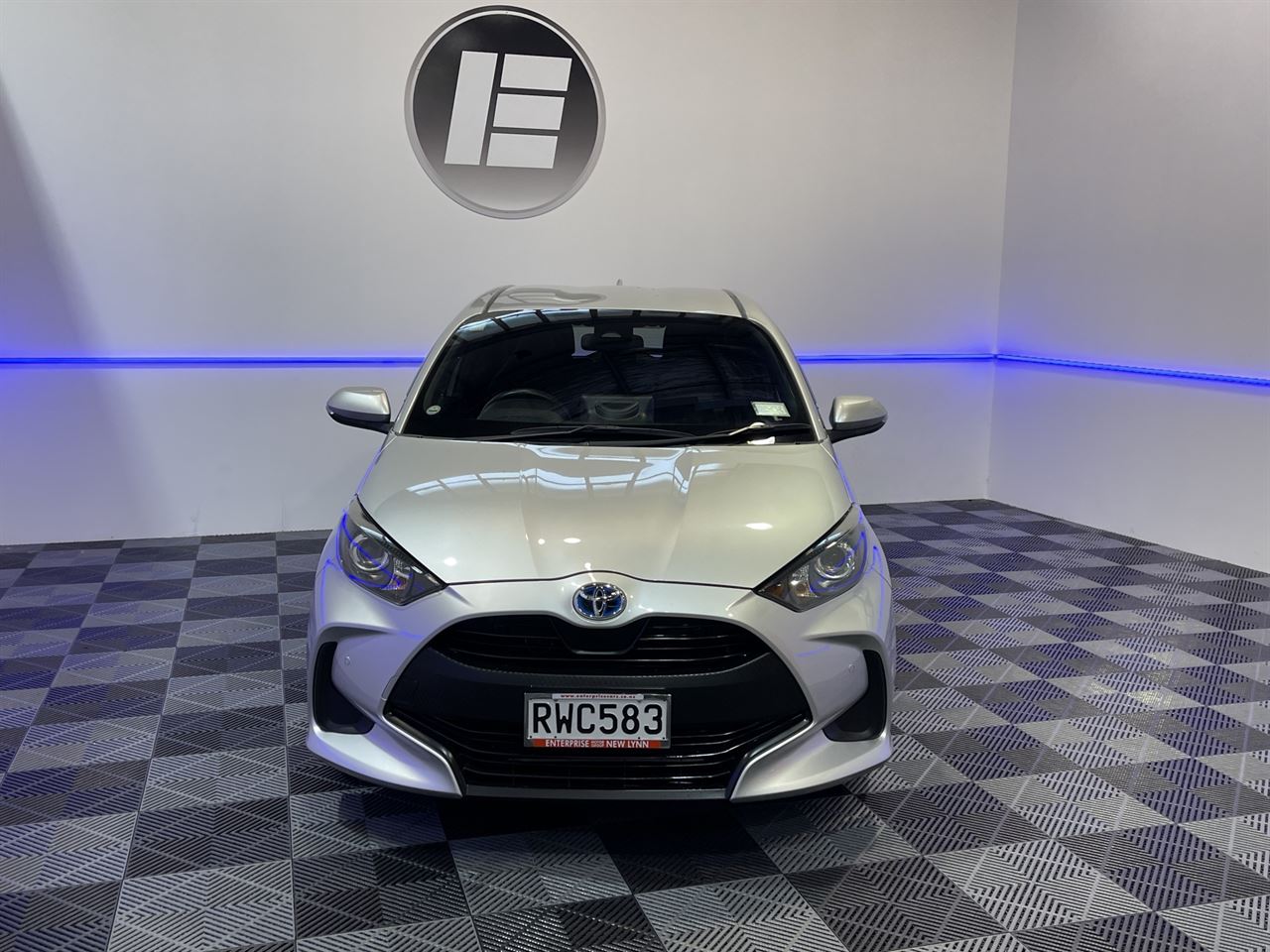 Vehicle image 2