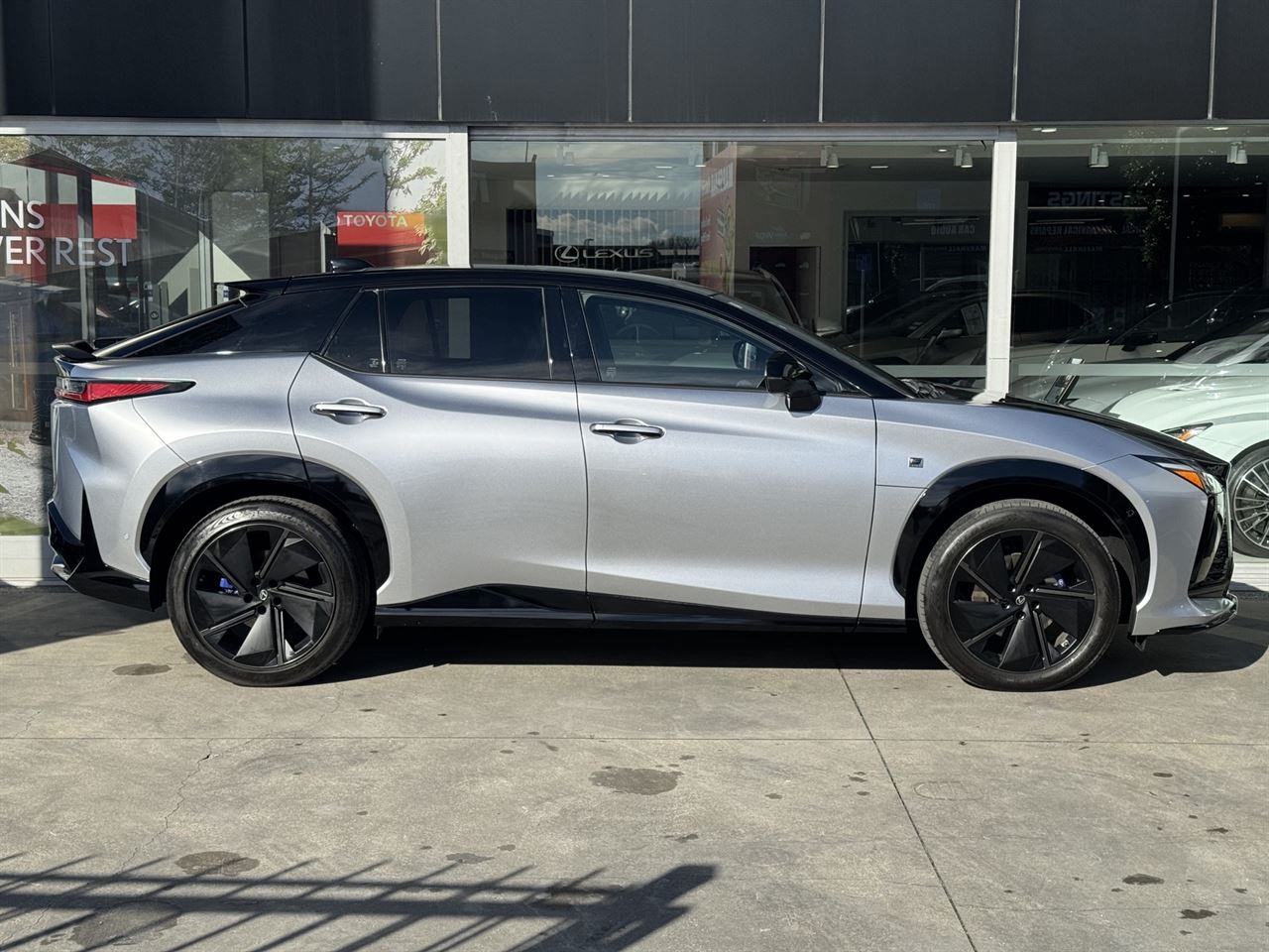 Vehicle image 2