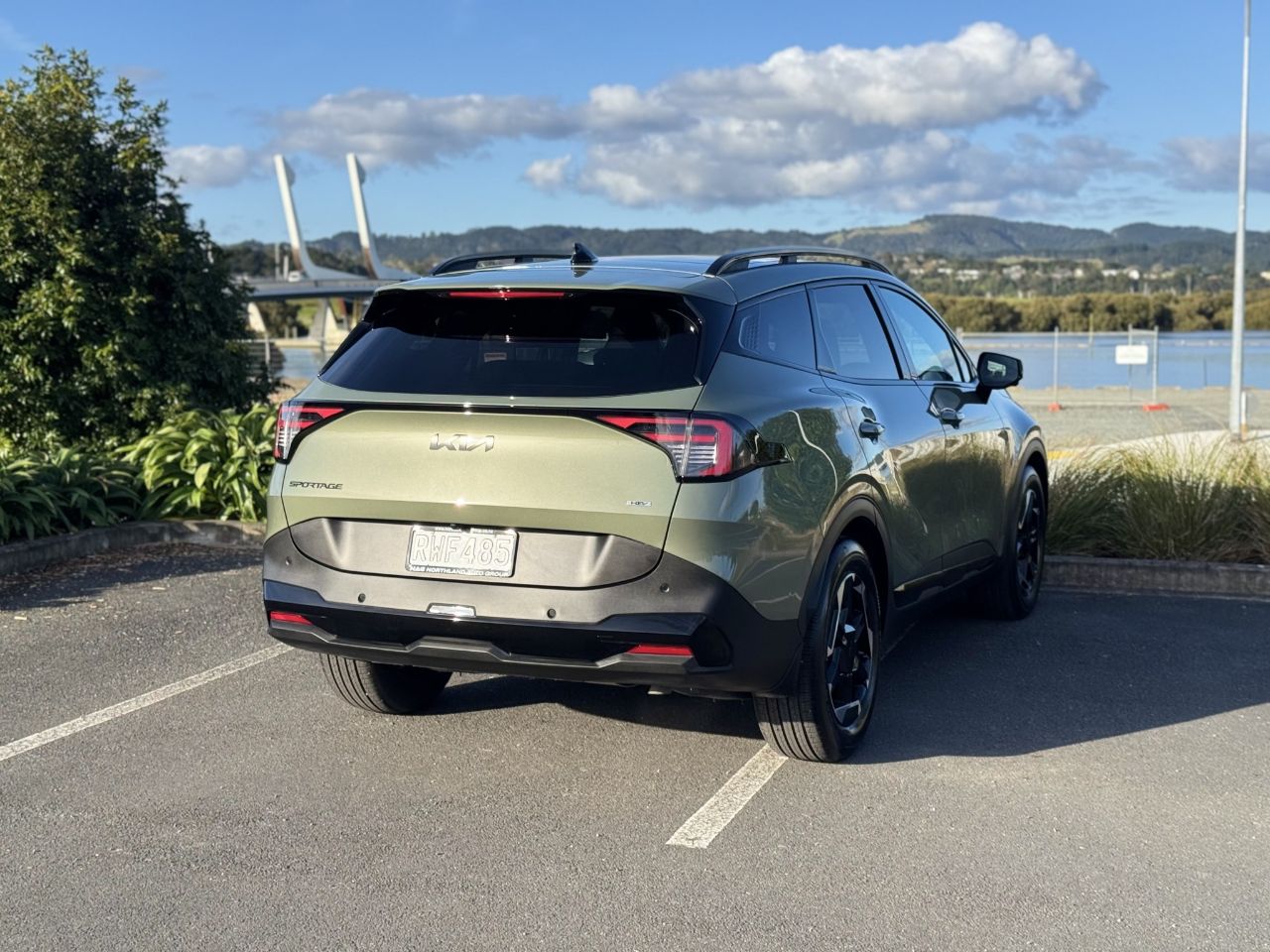 Vehicle image 3