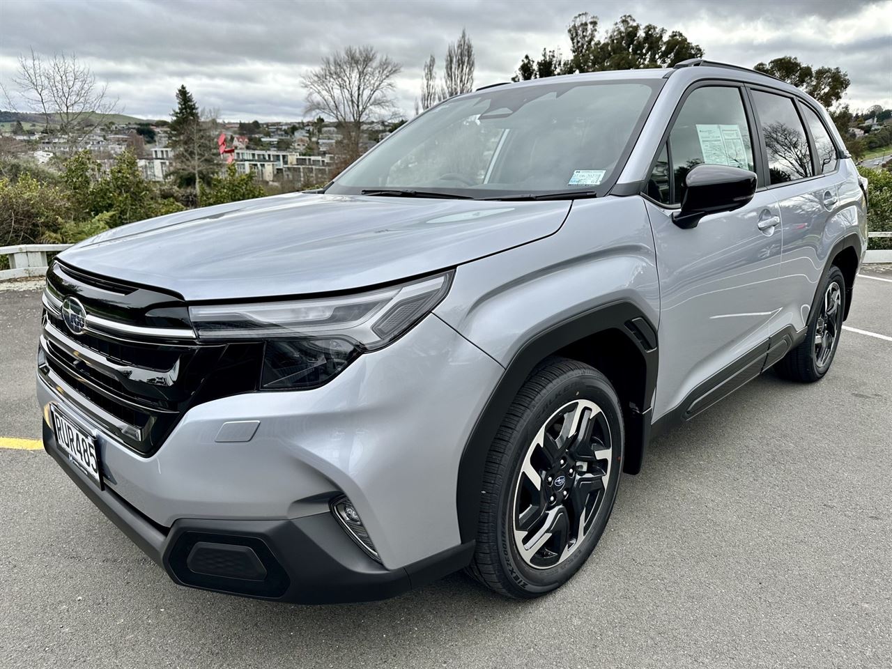 Vehicle image 3
