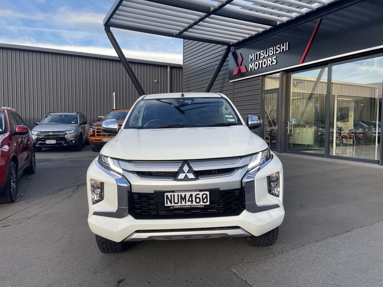 Vehicle image 3