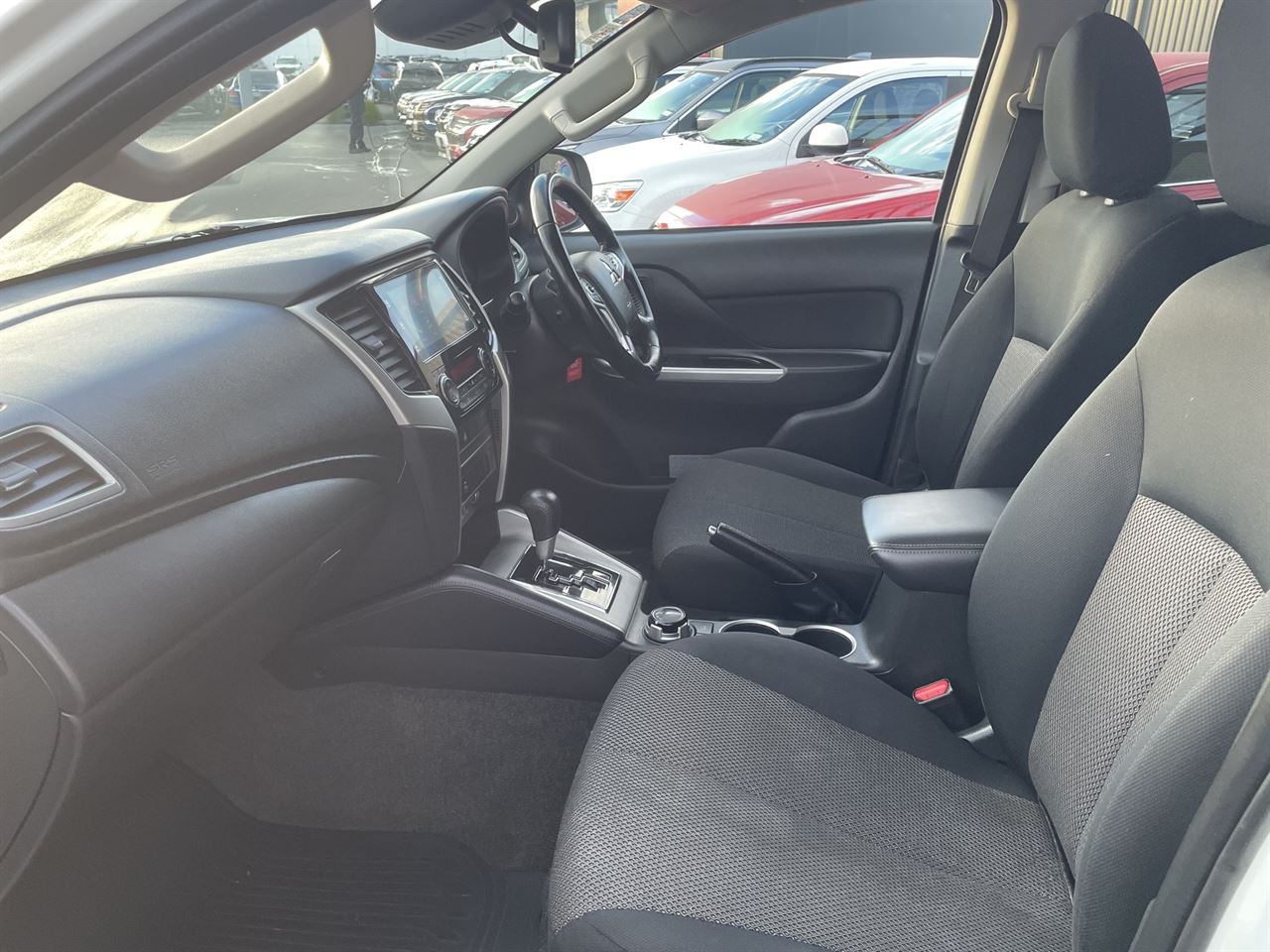 Vehicle image 4