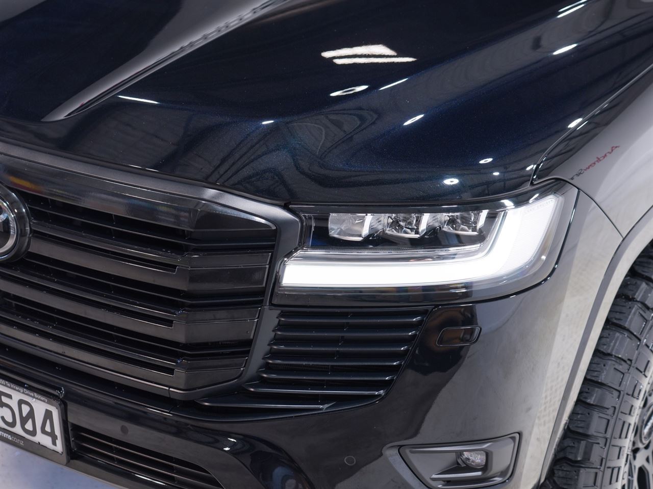 Vehicle image 5