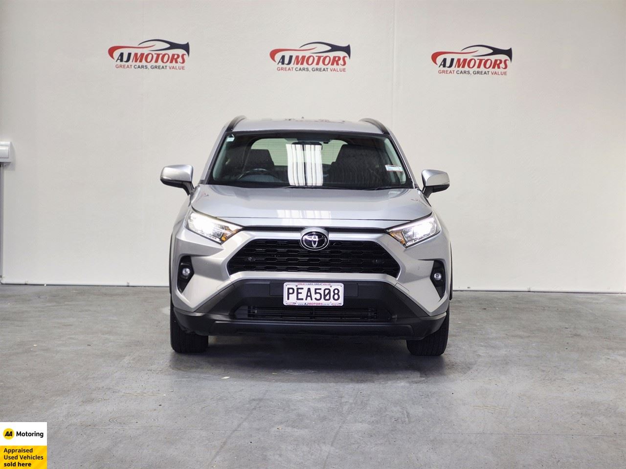 Vehicle image 2