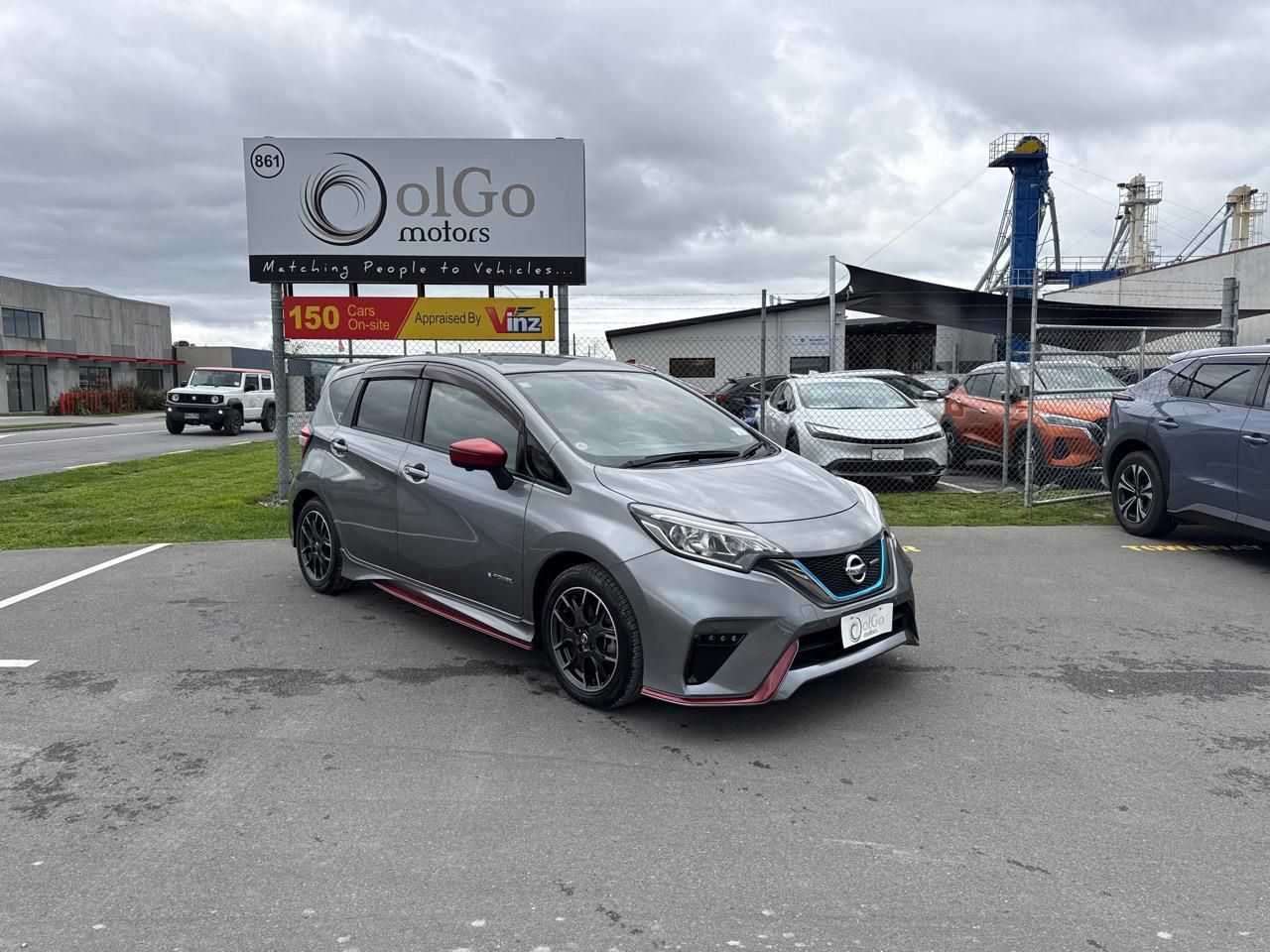 Vehicle image 1