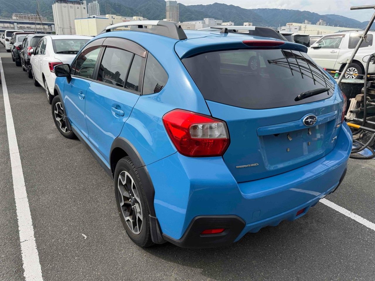 Vehicle image 4