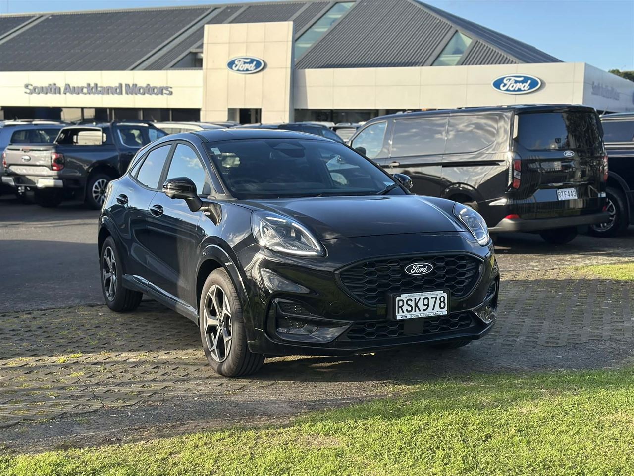 Vehicle image 1