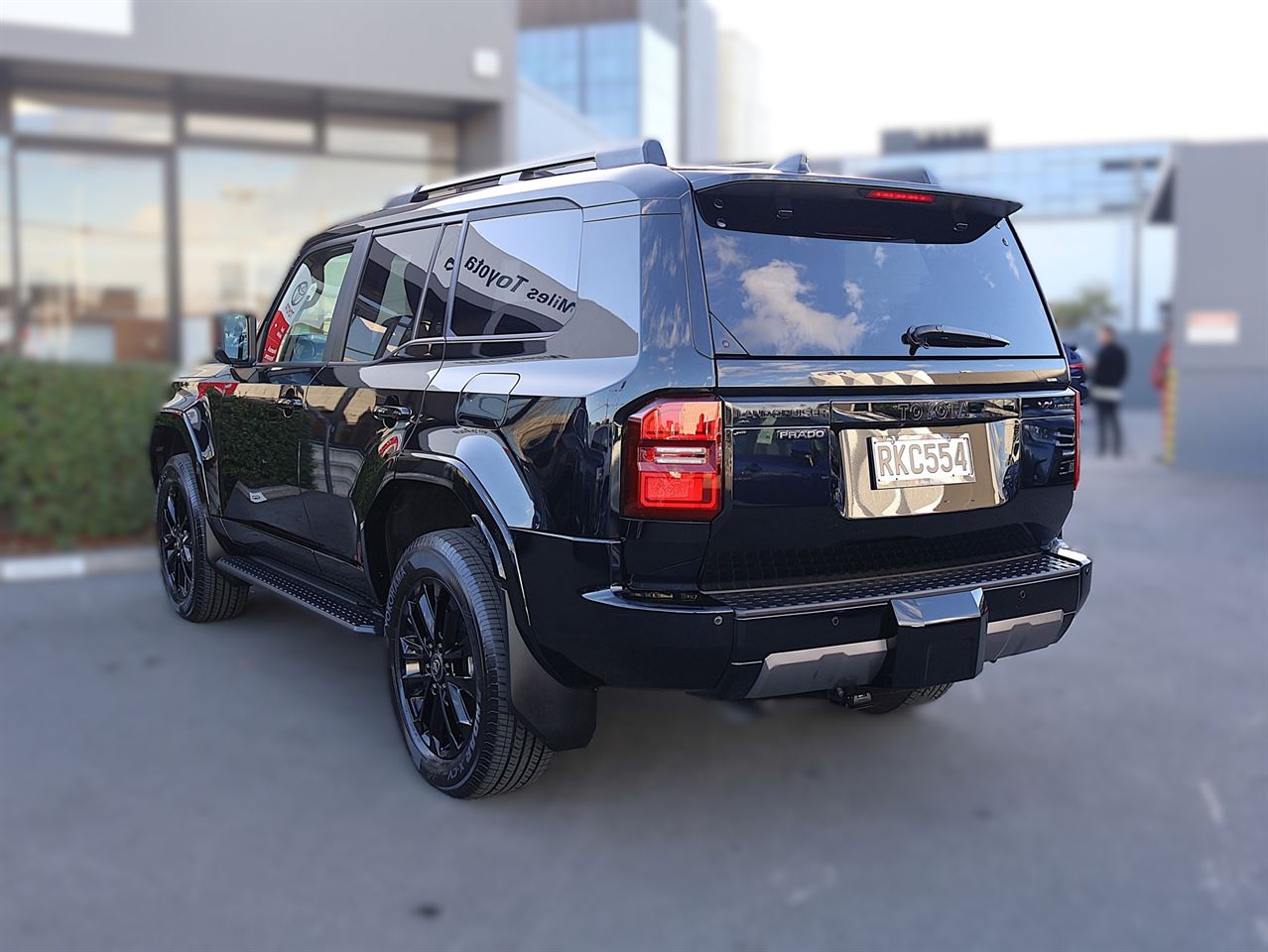 Vehicle image 5