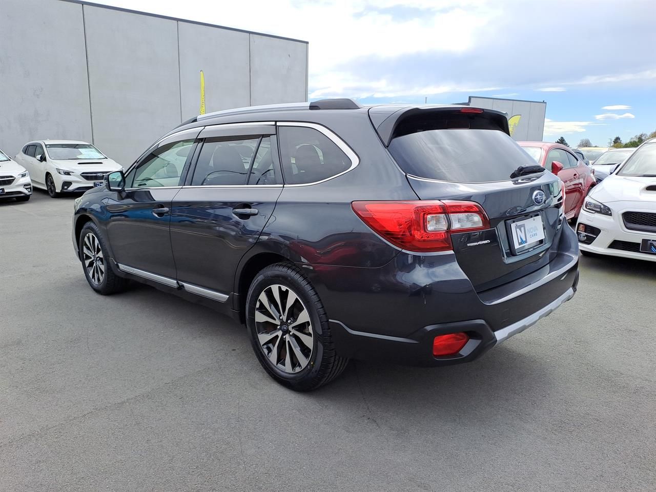 Vehicle image 5