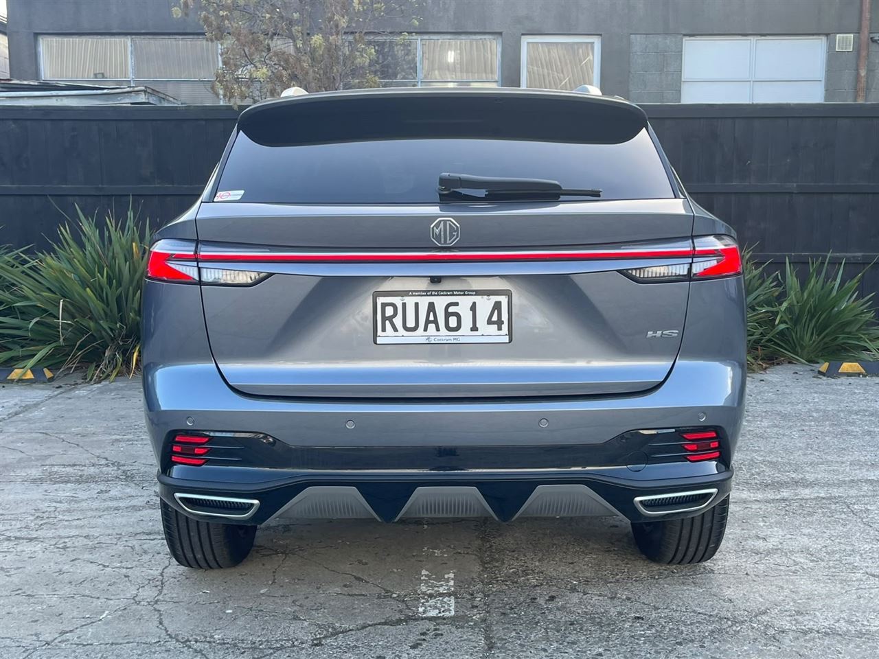 Vehicle image 4