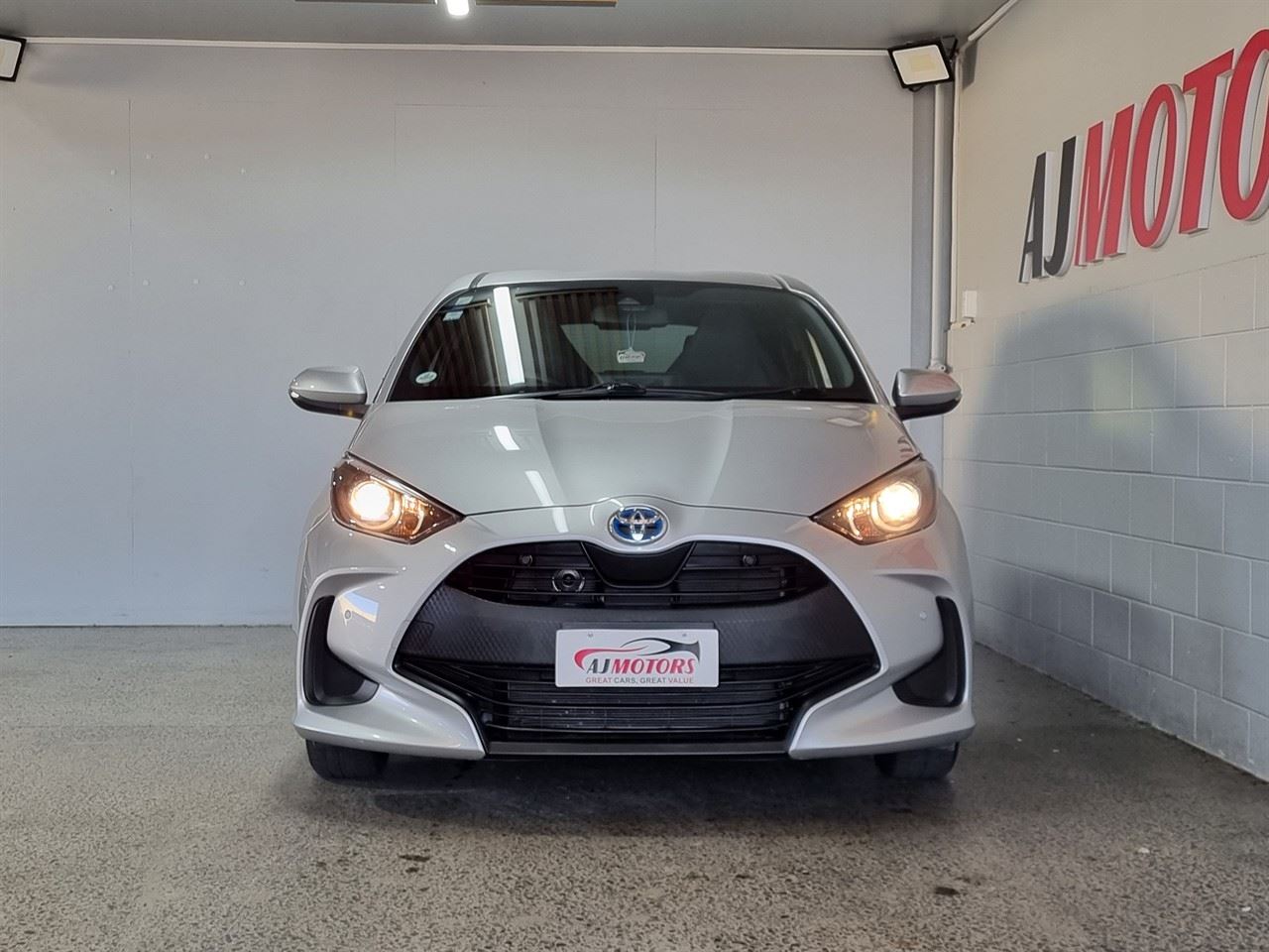 Vehicle image 2